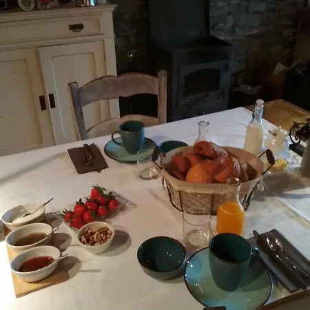 A La Grange D'en Bed & Breakfast Bras-Haut