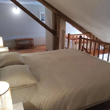 A La Grange D'en Bed & Breakfast